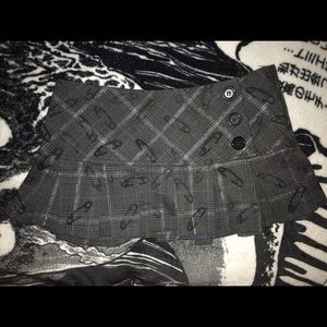 Mall goth safety pin skirt
